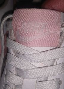 AUTHENTIC NIKE blazer Low