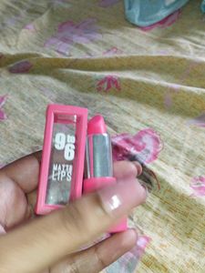 9 to 6 MATTE LIPS