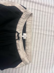 Calvin Klein Wide leg Jogger Pants