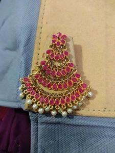 Earing And Mangtick