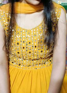 Crop Top Mustard 😍