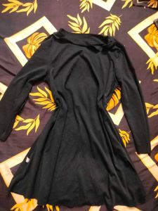 Chic Black Long Sleeve Knit Midi Dress w/ Slits