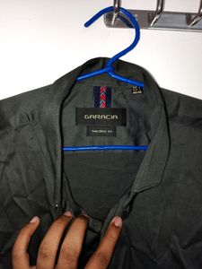 Original Garacia Tailored Fit Shirt In Size L