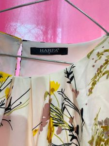 Floral Print Ruffle Sleeve Top