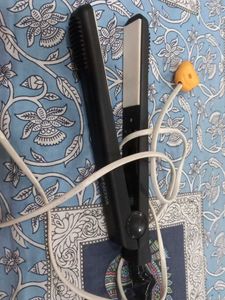 Nove Hair Straightener