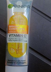 Garnier Vitamin C Serum Cleanser