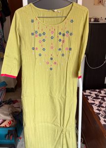 Embroidered Green Kurta
