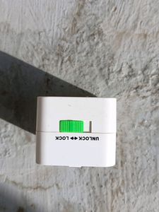 Universal Adaptor