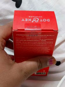 Dot &amp; Key Strawberry Sunscreen