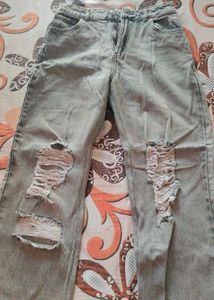 Aesthetic Distressed Jeans