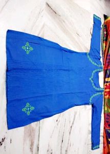 Shuttle Flowers Embroidery Kurti