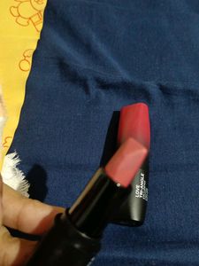 Staze Duo Lipsticks 2 Shades In One Lipstick