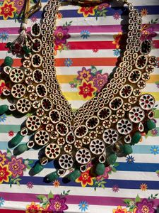 Stunning Kundan Necklace Set