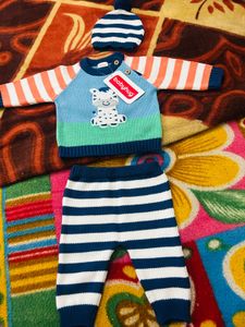 Cute Babyhug Knit Set