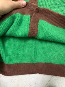 Sweater Vest ( No Defects) 💅