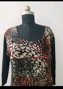 Patterned plus size Top