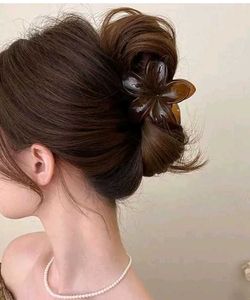 Chic Floral Hair Claw Clip - Brown
