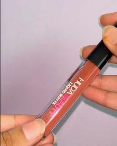 Huda Beauty Liquid Matte Lipstick