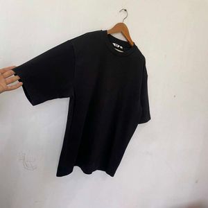 Uniqlo AIRism Plain tee