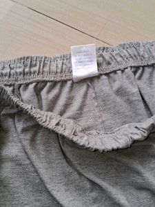 Comfortable Grey Leggings