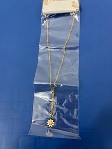 Daisy Flower Pendant Necklace
