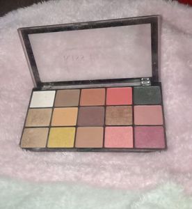 Aye Shadow Lightly Use Good Condition