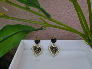 Set of 16 Korean earrings and 1 bracelet