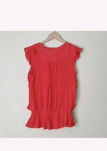 Notations l Red Sleeveless Top
