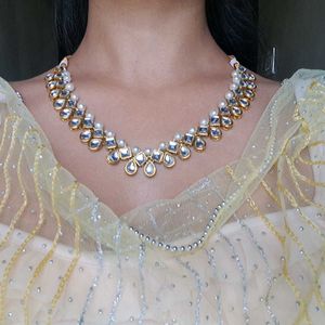 Elegant Kundan Necklace