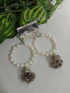 White Pearl Earrings (Women&#39;s)
