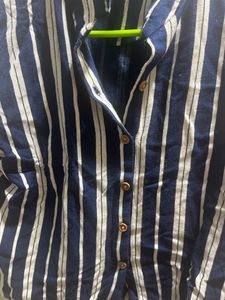 WBlue And White Cotton Linen Stripped Cropped Shir