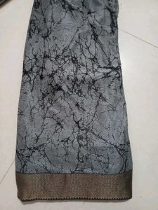 Grey Marble Print Saree