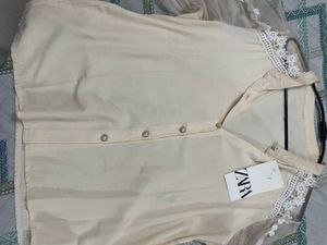 Cotton Top With Net Sleeves
