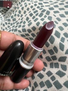 New MAC Matte Lipstick - Diva
