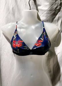 38211. Printed Bikini Top