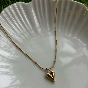 Gold Heart Pendant Necklace💛