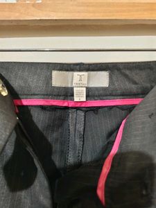 ✈️ Imported 32 inches Gray Pinstripe Pants