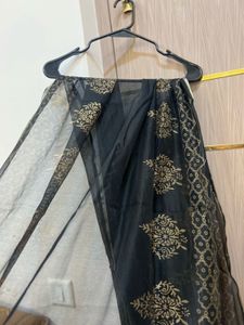 Elegant Black Long Dupatta