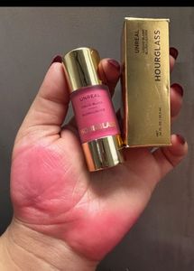 HOURGLASS Unreal Liquid Blush