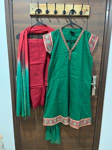 Chudidar-kurta Set