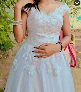 Elegant Pink Lace Evening Gown