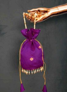 Floral Tassel Pouch