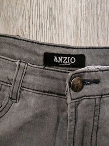 Ma2537 Anzio baggy jeans waist 30 inches
