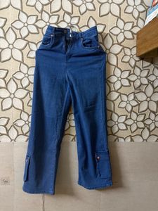 Wide Leg Cargo Jeans
