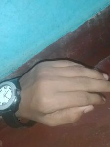 It&#39;s A Fast-track Branded Hand Watch