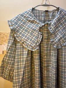 Cute Plaid Top with Ruffle Collar