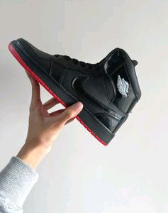 Air Jordan 1 Mid Black Red Copy