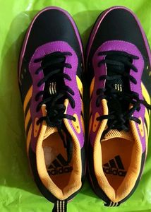 Adidas Sneakers