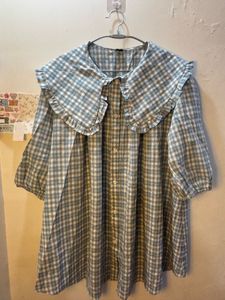 Cute Plaid Top with Ruffle Collar