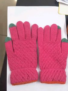 Pink Girly gloves for Aesthetical winter ❄️💗